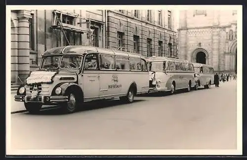 Foto-AK Magirus Bus mit Kennzeichen AB80-5178 des Unternehmens Hofheim