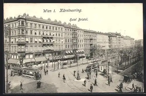 AK Wien, Kärntner-Ring mit Hotel Bristol und Strassenbahnen aus der Vogelschau