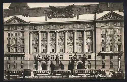 AK Wien, Stubenring, Bundesministerium für Heerwesen mit Radetzky-Monument