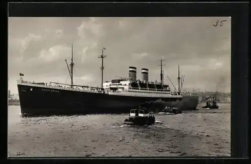 AK Passagierschiff Albert Ballin der Hamburg-Amerika-Linie nahe der Küste