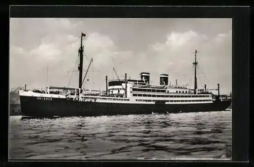 AK Passagierschiff M. S. Orinoco in Küstennähe, Hamburg-Amerika-Linie