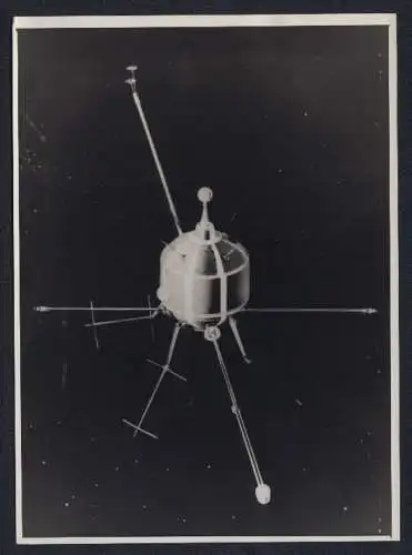 5 Fotografien VOTAVA, Wien, NASA, amerik. Mondrakete Ranger 4, Satellit Ariel, Mariner II, Modell der Ranger