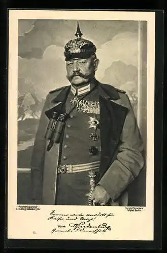 AK Paul von Hindenburg, in Uniform mit Pickelhaube und Orden