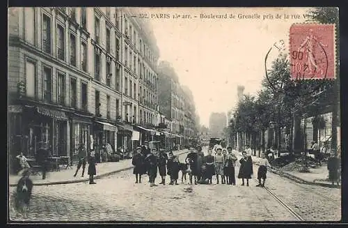 AK Paris, Paris, Boulevard de Grenelle pris de la rue Violet