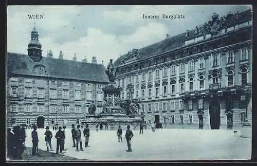 AK Wien, Hofburg, Innerer Burgplatz mit Leuten