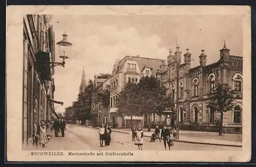 AK Eschweiler, Marienstrasse mit Schützenhalle und Passanten