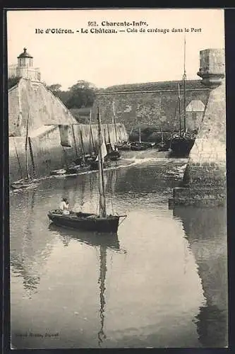 AK Le Château /Ile d`Oléron, Cale de carénage dans le Port