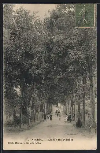 AK Archiac, Avenue des Platanes