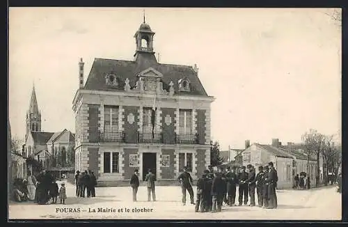 AK Fouras, La Mairie et le clocher