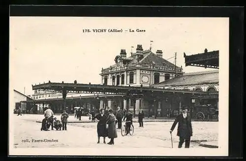 AK Vichy /Allier, La Gare