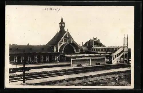 AK Chauny /Aisne, La Gare