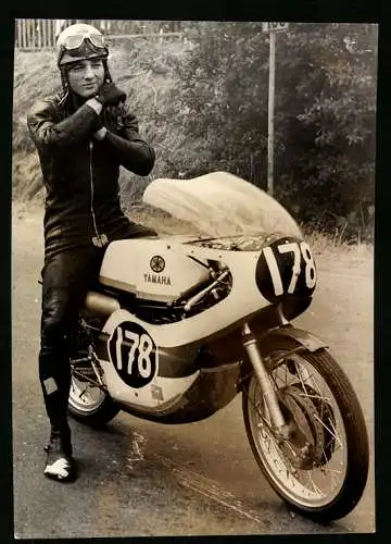 Fotografie Walter Rohrlapper, Leipzig, Motorrad Yamaha mit Startnummer 178, Rennmotorrad, Motorradrennen