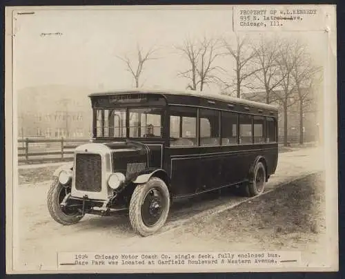 Fotografie unbekannter Fotograf, Ansicht Chicago / IL., Chicago Motor Coach Co., single Deck at Gage Park, 25 x 20cm