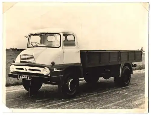 Fotografie unbekannter Fotograf und Ort, Ford Thames Trader LKW mit Kennzeichen 3446 F