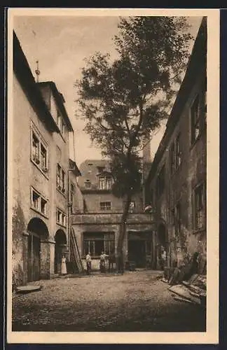 AK Würzburg, Hof zum Herrn Heinrich Wolfholt, Brombachergasse 8