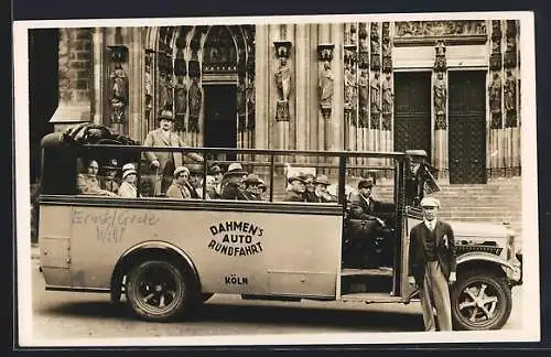 Foto-AK Bus von Dahmen`s Auto Rundfahrt vor dem Kölner Dom