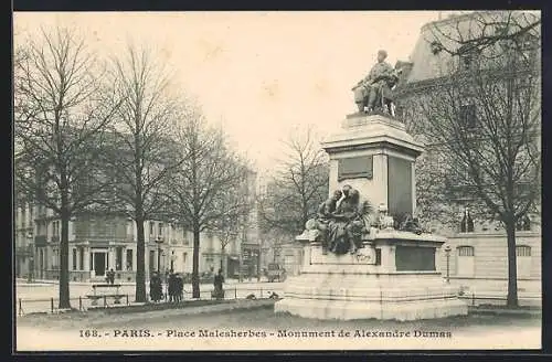 AK Paris, Place Malesherbes, Monument de Alexandre Dumas