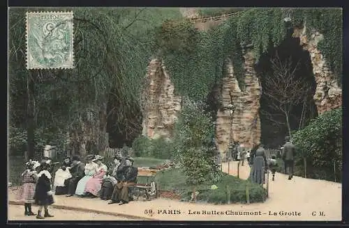 AK Paris, Les Buttes Chaumont, La Grotte