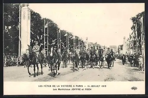 AK Paris, Les Maréchaux Joffre et Foch, Les Fetes de la Victoire 1919