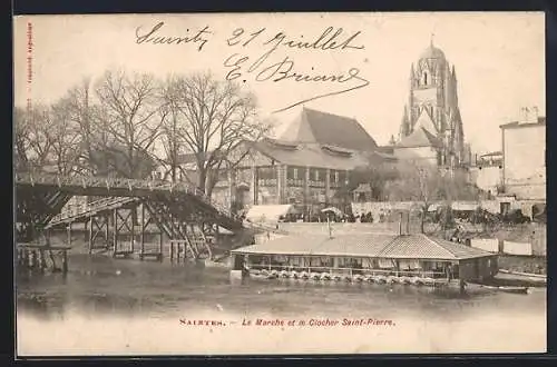 AK Saintes, Le Marché et le Clocher Saint-Pierre