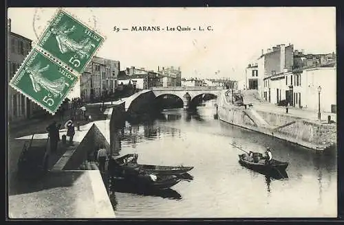 AK Marans, Les Quais avec bateaux et pont