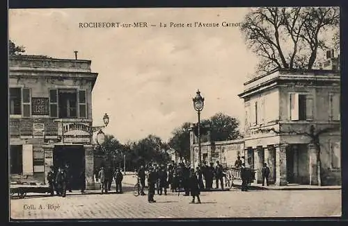 AK Rochefort-sur-Mer, La Porte et l`Avenue Carnot