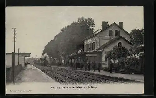 AK Neuvy-sur-Loire, Intérieur de la Gare