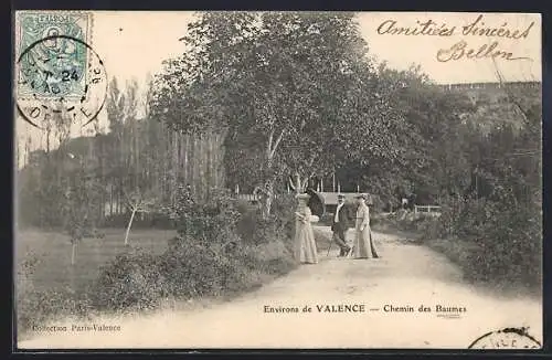 AK Valence, Chemin des Baumes avec des promeneurs sous les arbres