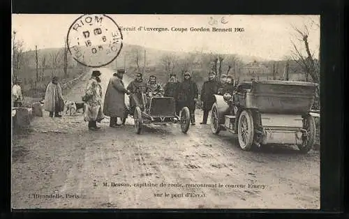 AK Auvergne, Circuit d`Auvergne, Coupe Gordon Bennett 1905, M. Desson rencontrant le coureur Hemery, Autorennen