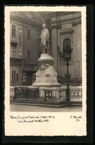 Foto-AK H. Markl: Wien, Am Hayan-Denkmal