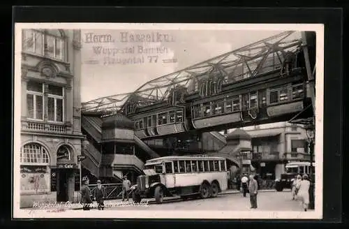 AK Wuppertal-Oberbarmen, Autobus am Schwebebahnhof