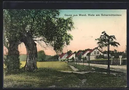 AK Wend. Rietz am Scharmützelsee, Strassenpartie mit Blick in die Ortschaft