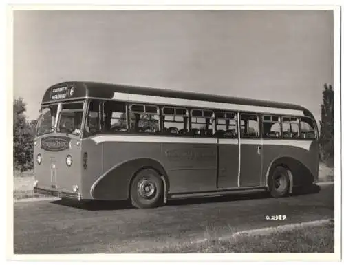 Fotografie unbekannter Fotograf und Ort, Dennis Bus der Aldershot & District Traction Co. Ldt.