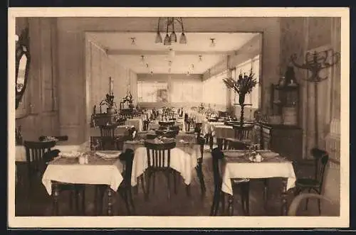 AK Langeais, Intérieur du restaurant du Family-Hotel