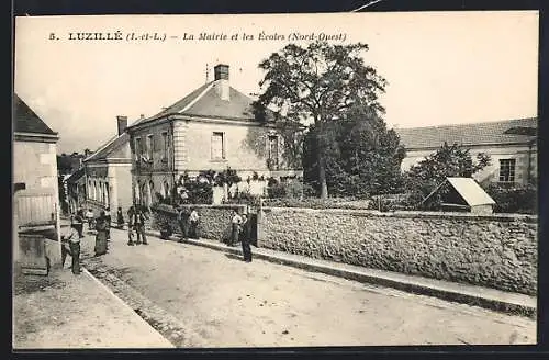 AK Luzillé, La Mairie et les Écoles, Nord-Ouest