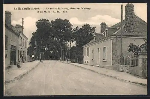 AK La Membrolle, La sortie du bourg, direction Mettray et du Mans