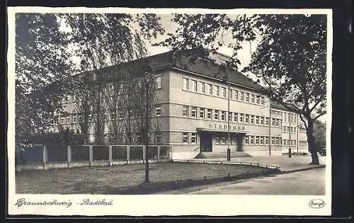 AK Braunschweig, Stadtbad mit Strasse