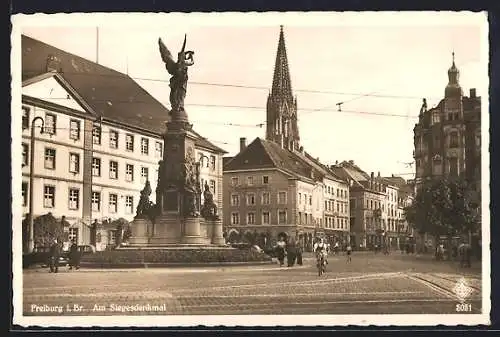 AK Freiburg i. Br., Am Siegesdenkmal