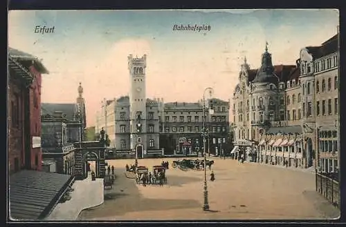 AK Erfurt, Bahnhofsplatz mit Rathaus