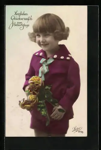 Foto-AK Lepo Nr. 1854 /5: Kind im Anzug mit Blumen, Geburtstagsgruss