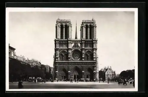 AK Paris, Parvis de Notre-Dame