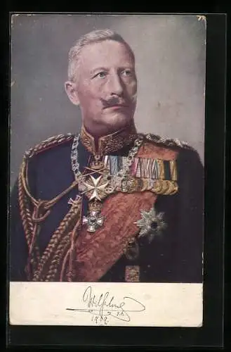 AK Kaiser Wilhelm II. im mittleren Alter in ordensbehängter Uniform