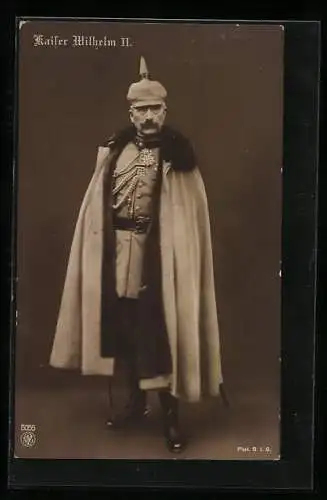 AK Kaiser Wilhelm II. im Umhang mit Pickelhaube