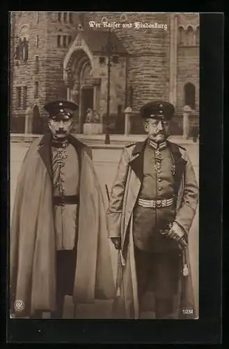 AK Kaiser Wilhelm II. und Paul von Hindenburg in Uniform