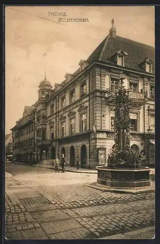 AK Freiburg / Breisgau, Münsterstrasse mit Hof-Apotheke