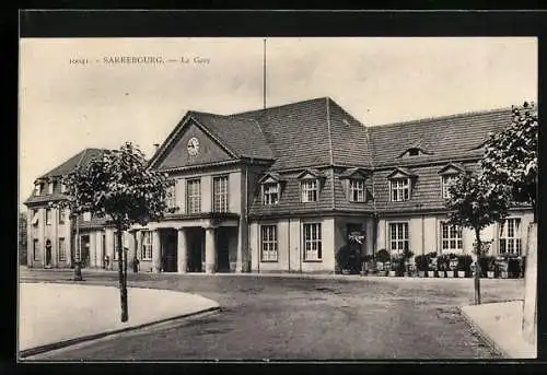 AK Sarrebourg, La Gare, Bahnhof