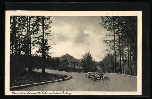 AK Rennauto auf der Rennstrecke des Nürburg-Rings, Blick auf die Nürburg