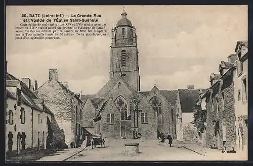 AK Batz, la Grande Rue et l`abside de l`Eglise Saint-Guénolé