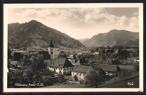 AK Viechtwang-Almtal /O. Ö., Ortsansicht mit Kirche