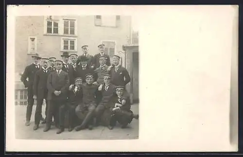 Foto-AK Tübingen, Studentische Burschenschaft 1919, Gruppenbild